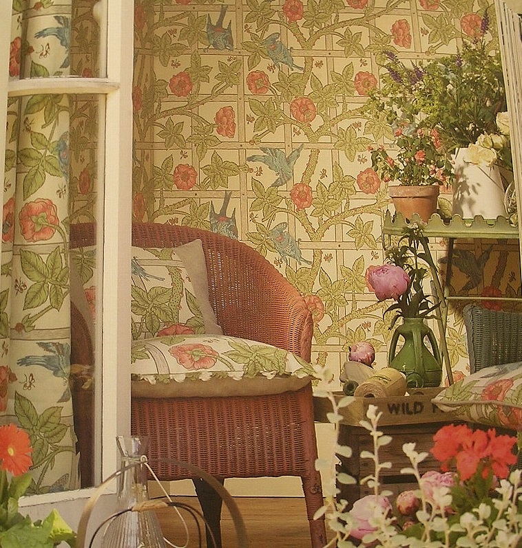 ウィリアム・モリスの、『デイジー』と、『トレリス』・2作品のカーテン。