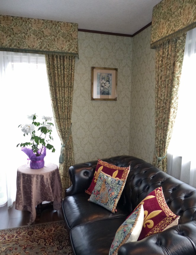 ウィリアム・モリス ハニーサクル カーテン 川島織物セルコン