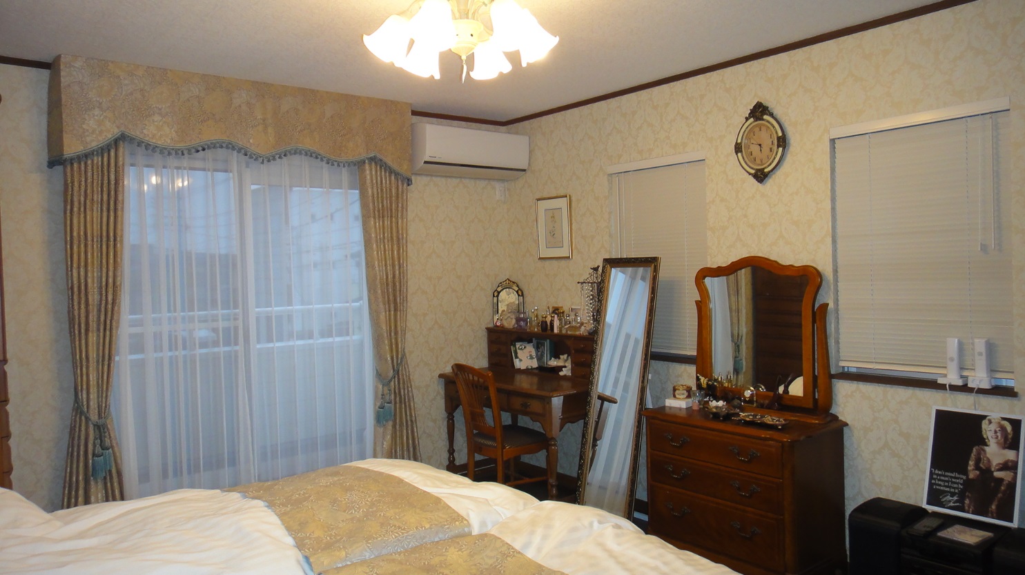 ウィリアム・モリス クリサンティマム カーテン