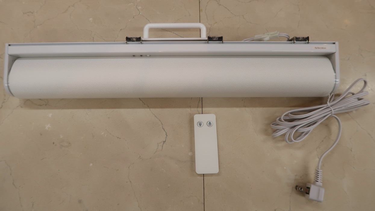 ニチベイ　サイレント電動式　ロールスクリーン　展示