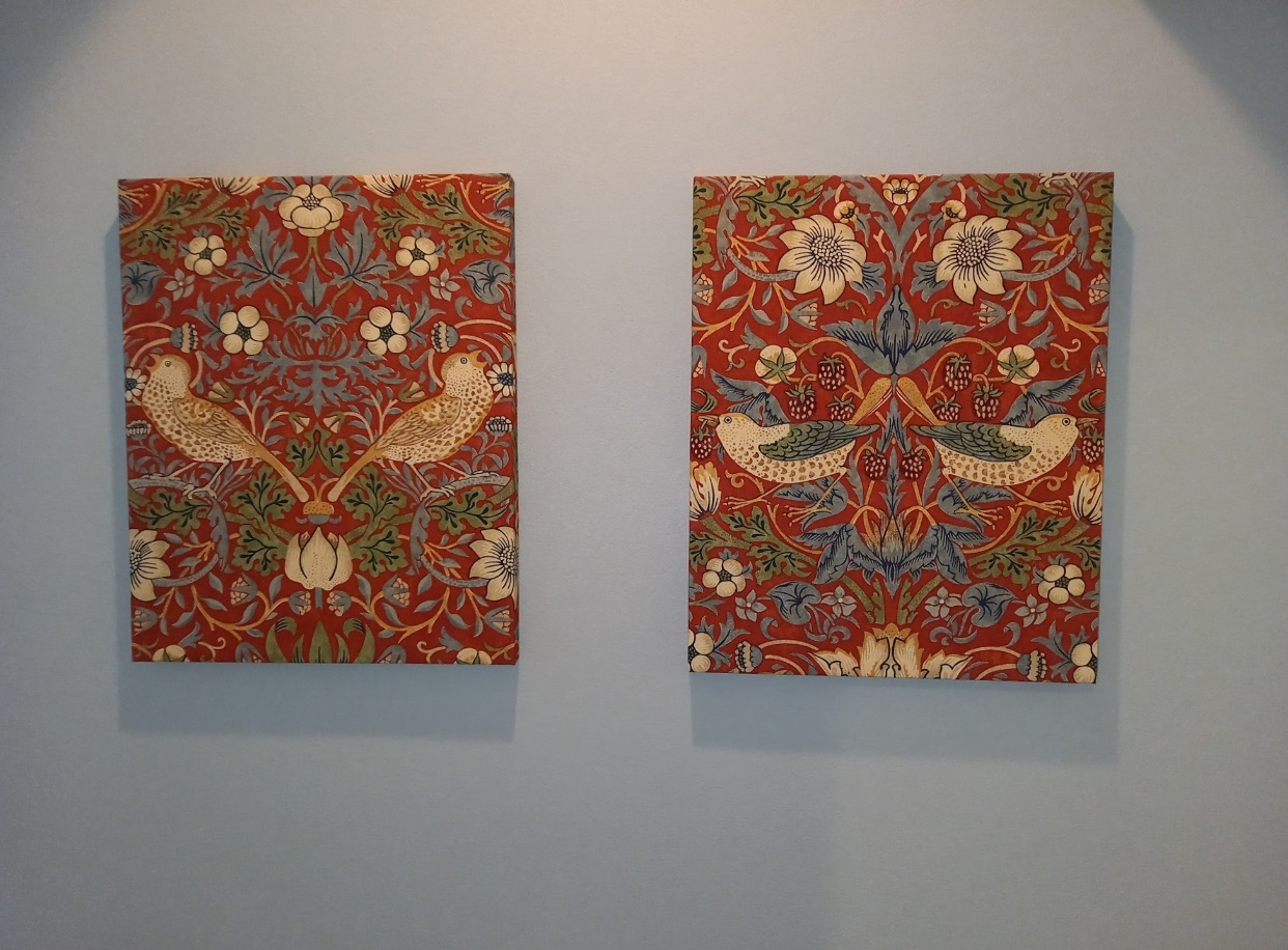 イチゴドロボウ　ファブリックパネル