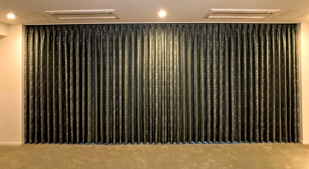 カーテン 形状記憶加工 最大幅