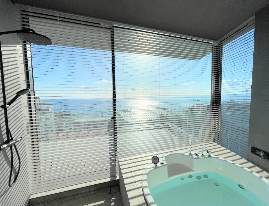 ナニック 電動ブラインド 浴室 事例