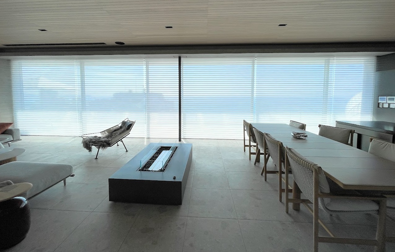 シルエットシェード 電動 パワービュー 別荘 事例