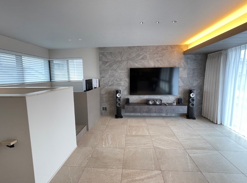 神奈川県 綾瀬市 FUGA調光ロールスクリーン納品事例