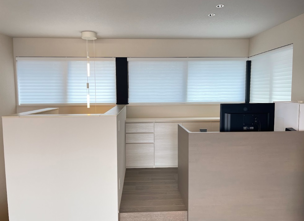 ワークスペース 日照調整とプライバシー対策