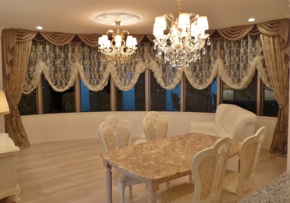 スワッグ&テールバランス マンション リビングダイニング 事例