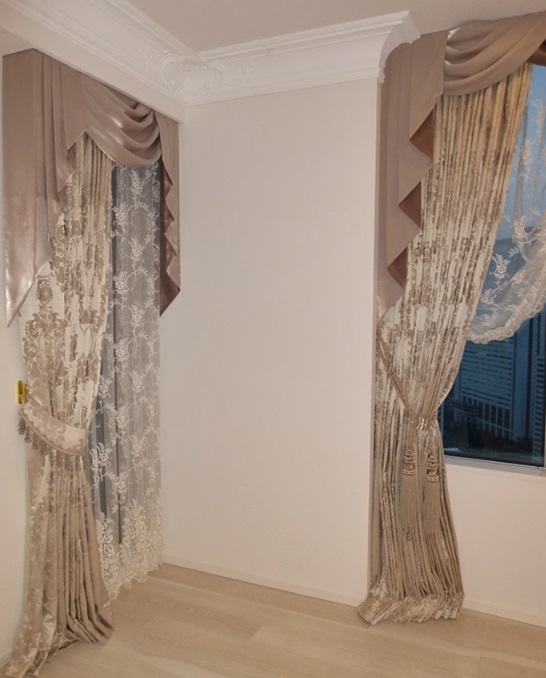 シルク カーテン 遮光裏地