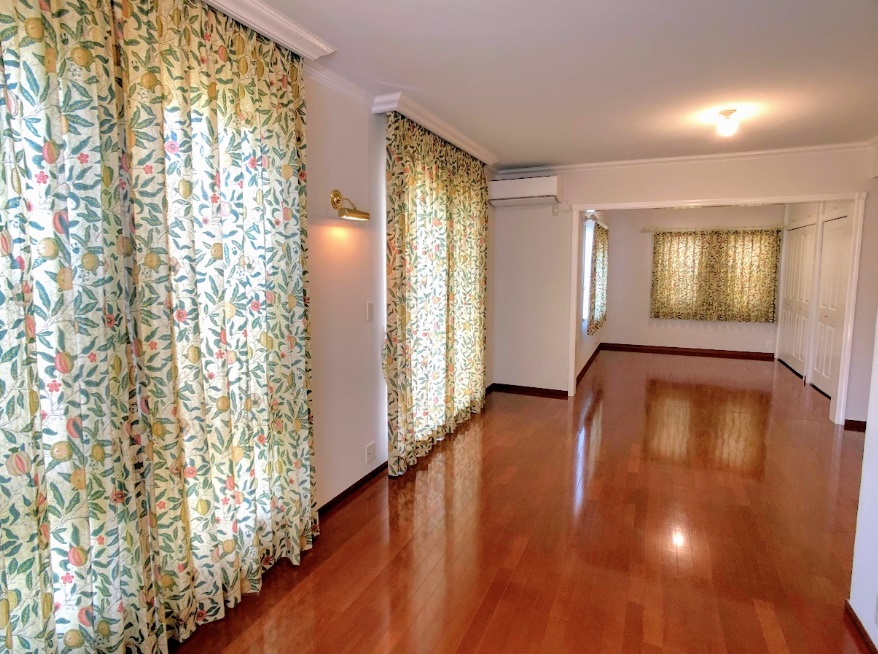 ウイリアム・モリス　フルーツ　Fruit　プリント　カーテン　採用事例