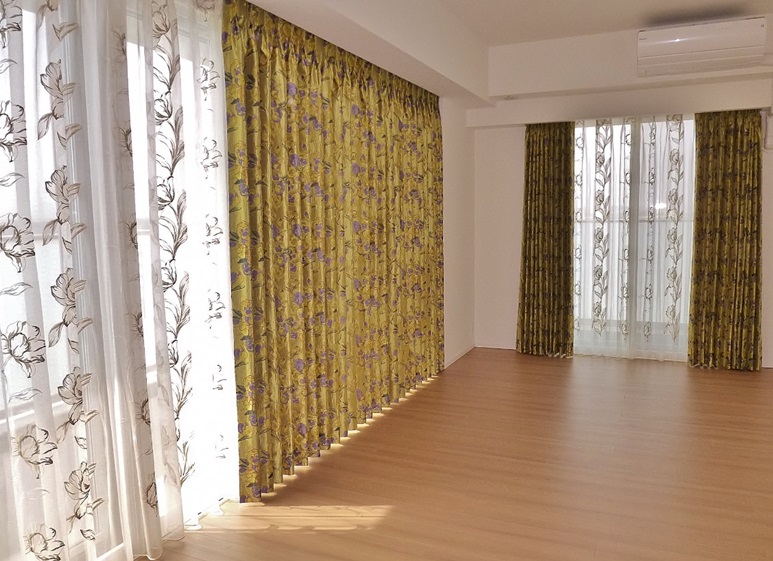 スミコホンダ パンジー カーテン