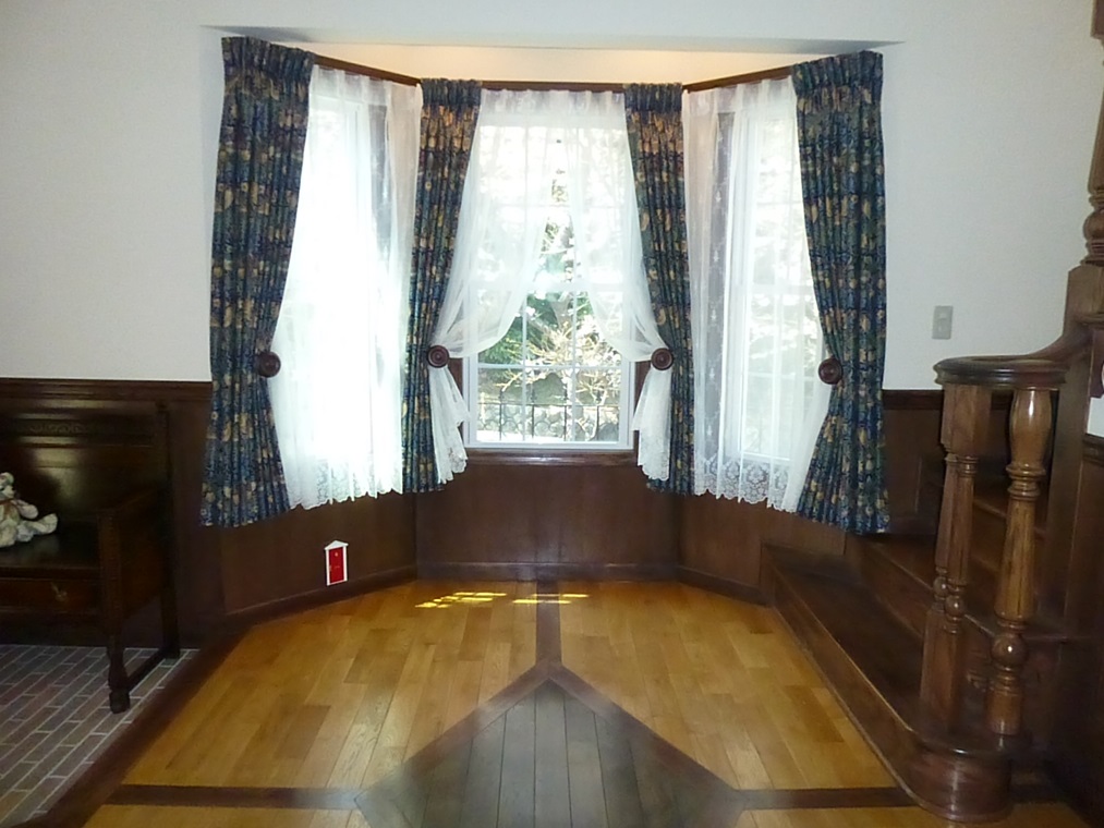 川島織物セルコン いちご泥棒 カーテン