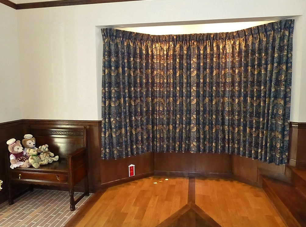 川島織物セルコン いちご泥棒 MM3108