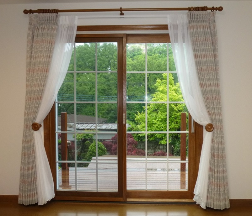 アネモネ カーテン